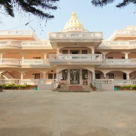 Jains Royal Palace Resorts เยลาคีรี ภายนอก รูปภาพ