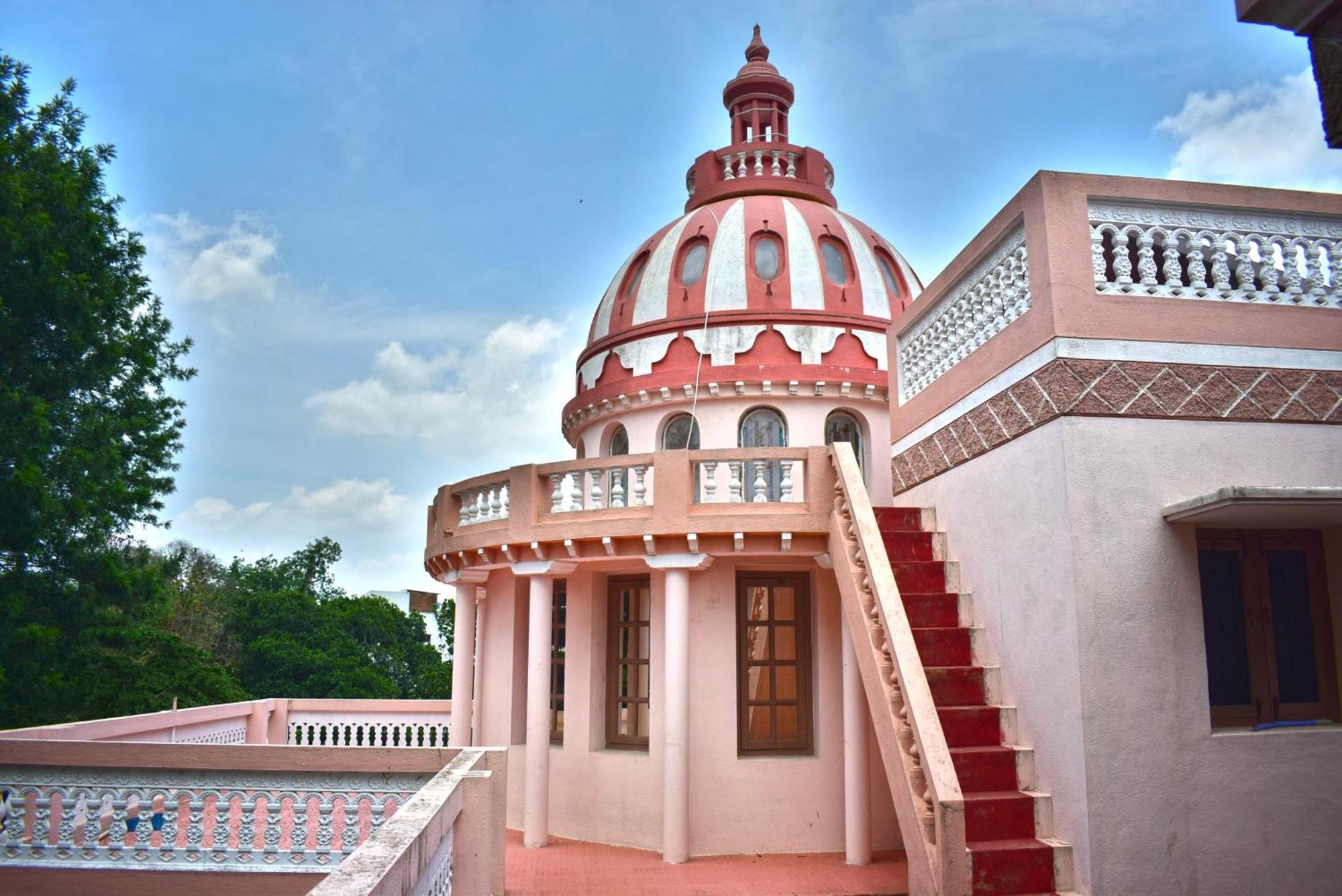 Jains Royal Palace Resorts เยลาคีรี ภายนอก รูปภาพ