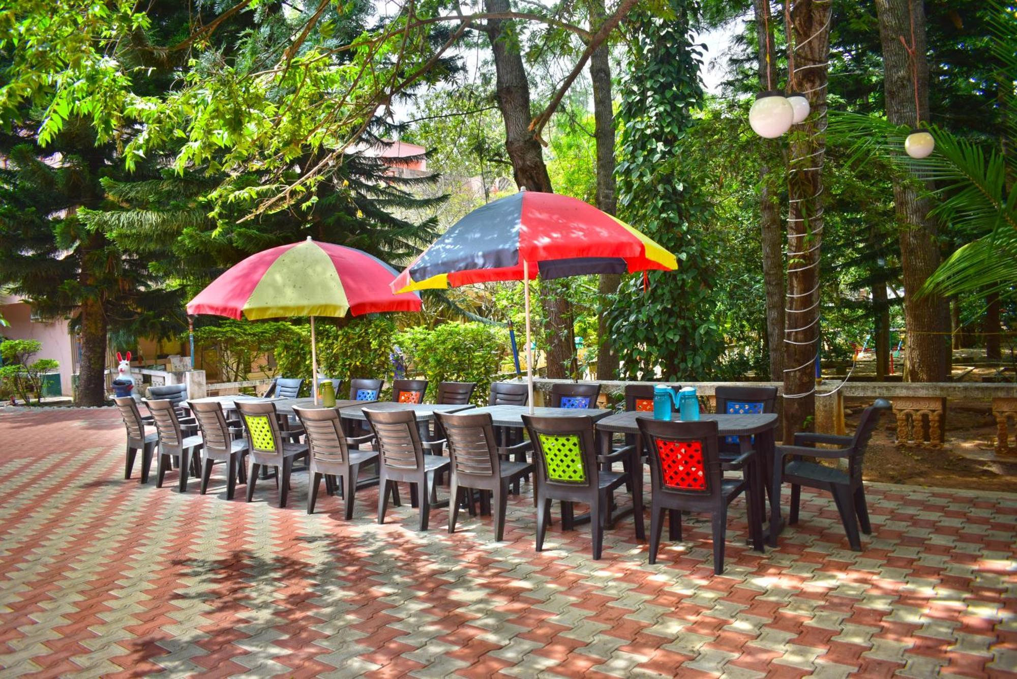 Jains Royal Palace Resorts เยลาคีรี ภายนอก รูปภาพ