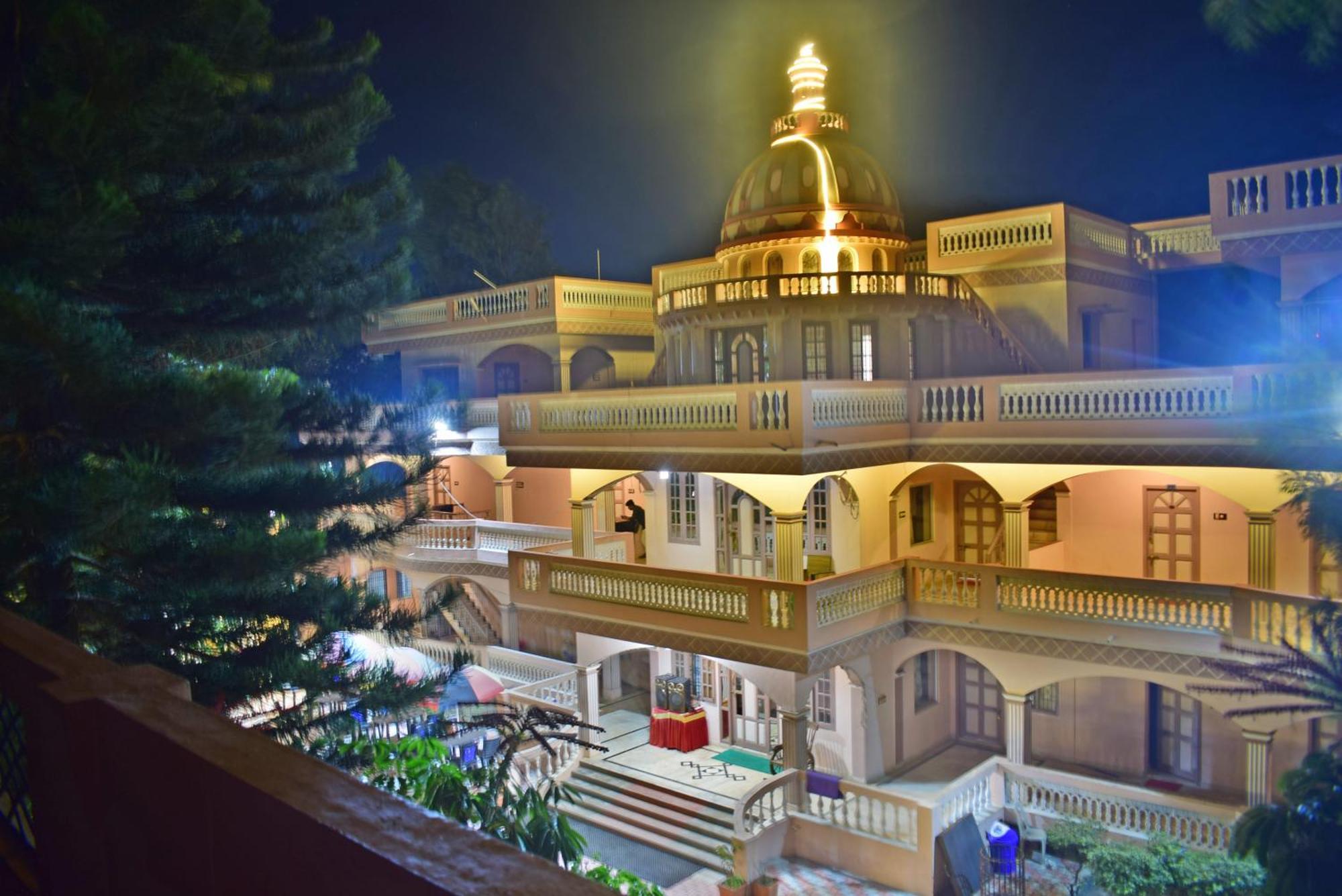 Jains Royal Palace Resorts เยลาคีรี ภายนอก รูปภาพ