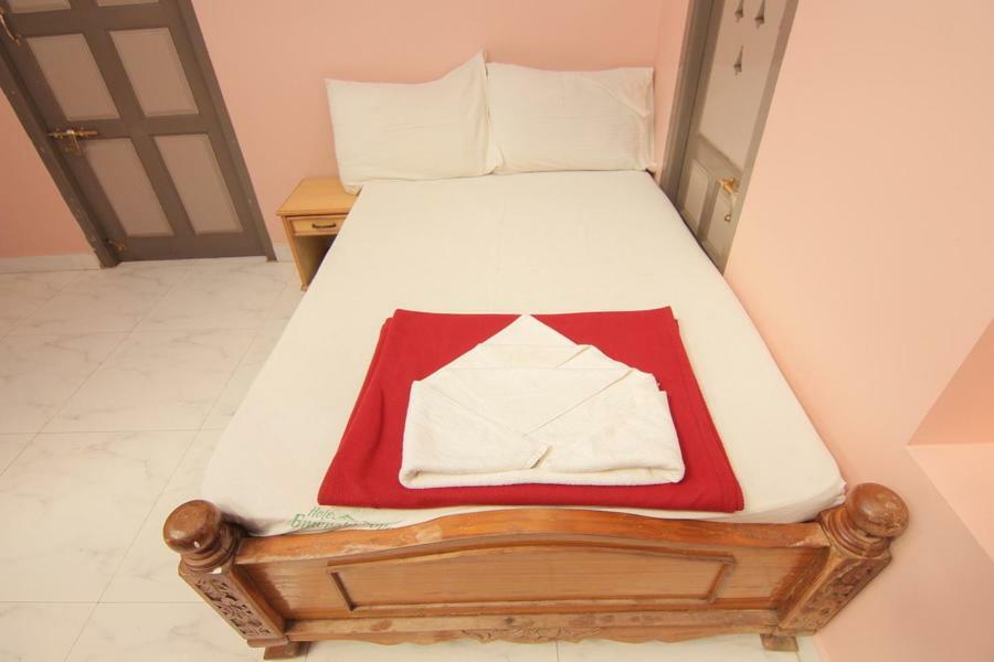 Jains Royal Palace Resorts เยลาคีรี ภายนอก รูปภาพ